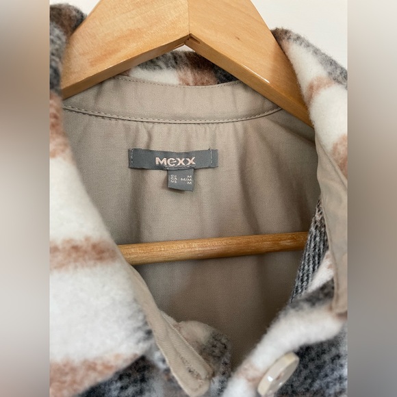 Mexx Shacket size US M. Tan/Brown - Picture 2 of 2
